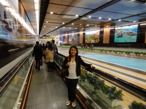 Central MTR to Hong Kong station underground passageway