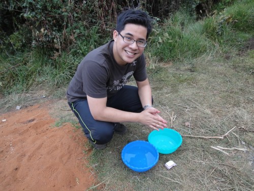 Personal washing basins