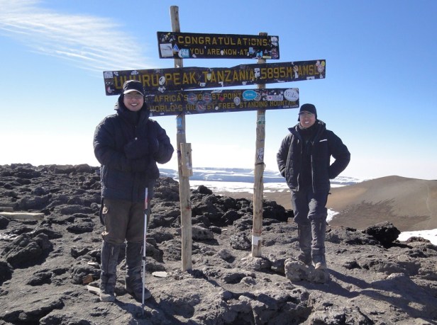 Uhuru Peak (5895m)