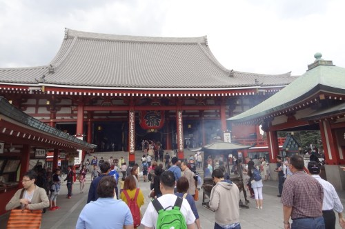 The Hondo (main hall) of Senso-ji