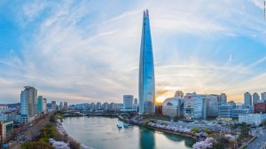 Lotte World Tower (photo from CNN.com)
