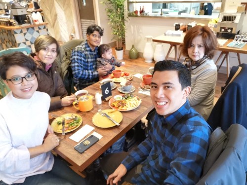 Breakfast at Foggs, Windsor